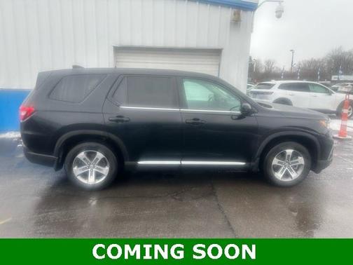 2023 Honda Pilot EX-L 8-Passenger