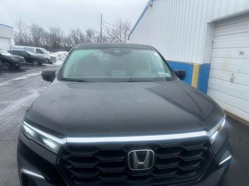 2023 Honda Pilot EX-L 8-Passenger