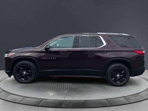 Black Currant Metallic 2018 Chevrolet Traverse LT Cloth
