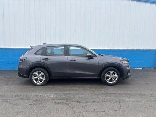 Modern Steel Metallic 2025 Honda HR-V LX