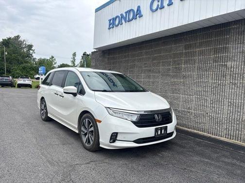 Platinum White Pearl 2022 Honda Odyssey Touring
