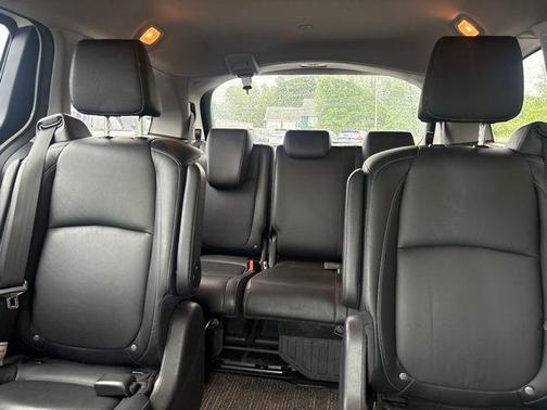 Platinum White Pearl 2022 Honda Odyssey Touring