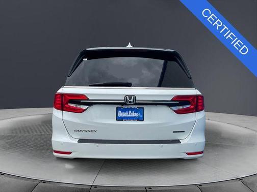 Platinum White Pearl 2022 Honda Odyssey Touring