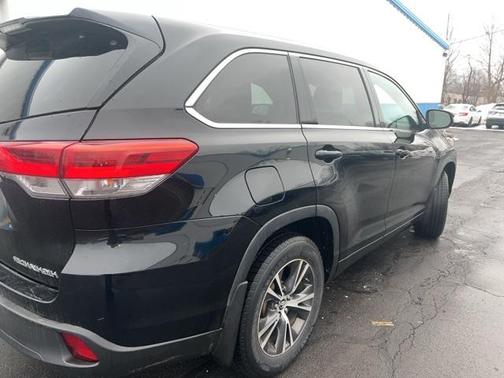 2018 Toyota Highlander 