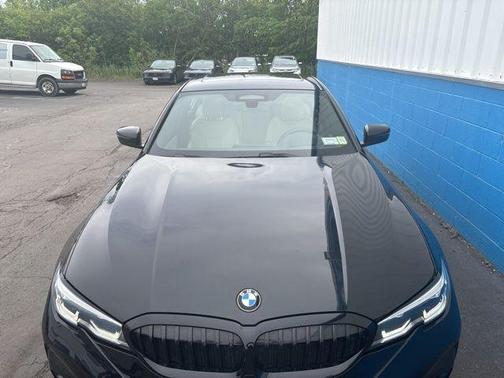 Black Sapphire Metallic 2020 BMW 330 i xDrive