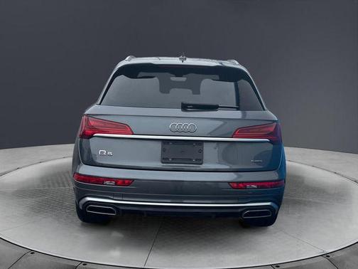 2022 Audi Q5 45 S line quattro Premium