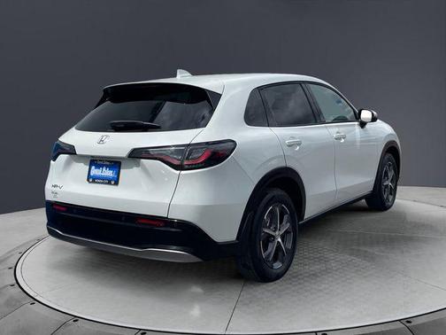Platinum White Pearl 2024 Honda HR-V EX-L