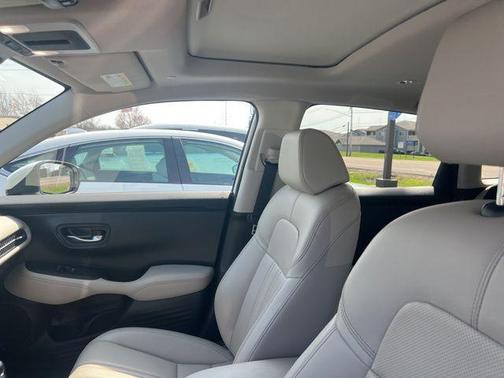 Platinum White Pearl 2024 Honda HR-V EX-L