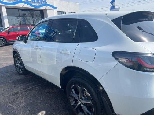 Platinum White Pearl 2024 Honda HR-V EX-L