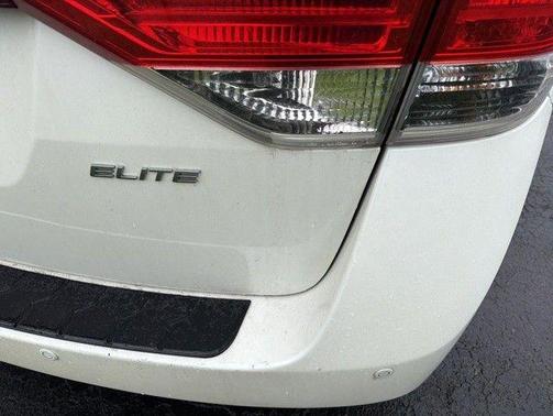 White Diamond Pearl 2016 Honda Odyssey Touring