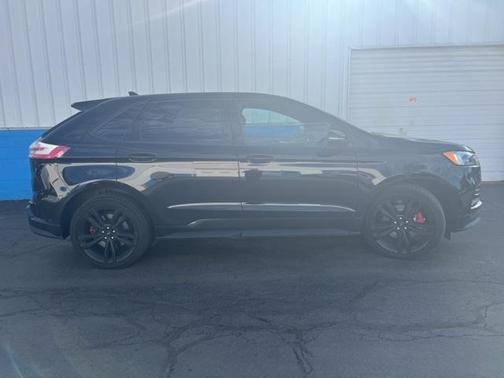 2020 Ford Edge ST