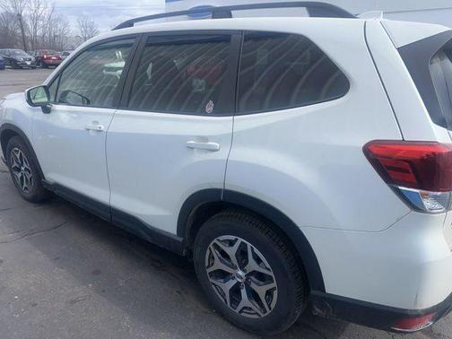 2021 Subaru Forester Premium