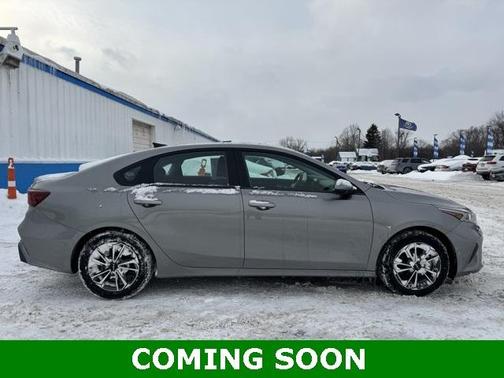 2024 Kia Forte LXS