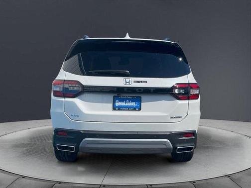 2025 Honda Pilot Touring+