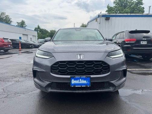 Gray 2025 Honda HR-V LX