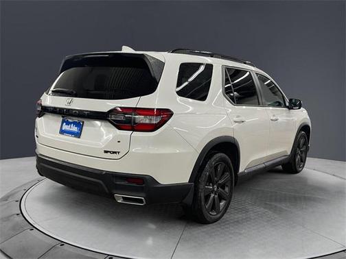 2023 Honda Pilot Sport