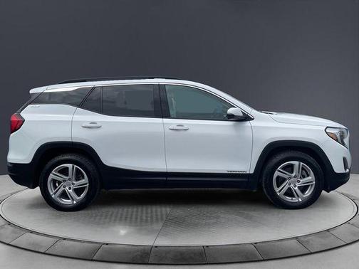 Summit White 2019 GMC Terrain SLE