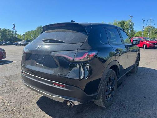 Crystal Black Pearl 2023 Honda HR-V Sport