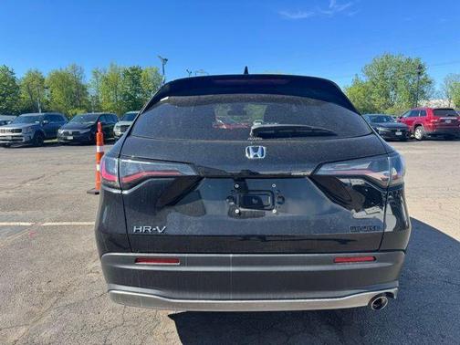 Crystal Black Pearl 2023 Honda HR-V Sport