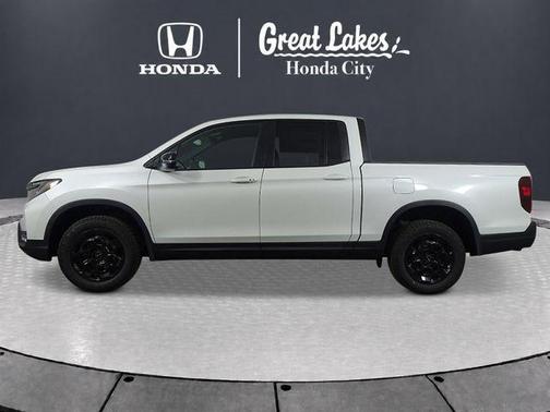 Platinum White Pearl 2026 Honda Ridgeline TrailSport+