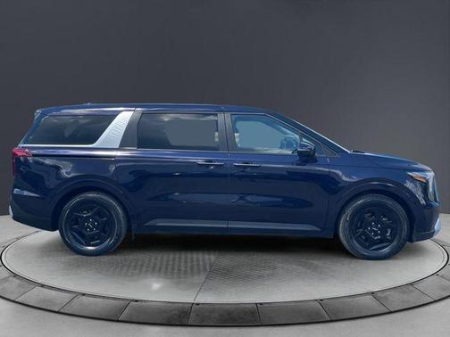 Deep Chroma Blue 2025 Kia Carnival LXS