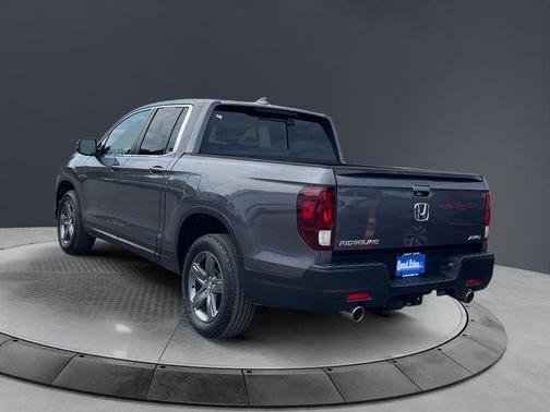 Modern Steel Metallic 2023 Honda Ridgeline RTL