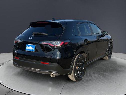 Crystal Black Pearl 2025 Honda HR-V Sport