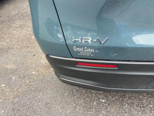 Pearl 2024 Honda HR-V LX
