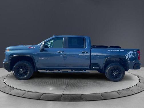 Lakeshore Blue Metallic 2025 Chevrolet Silverado 3500 WT