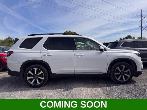 Platinum White Pearl 2024 Honda Pilot Elite