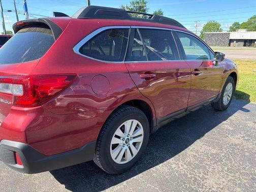 Crimson Red Pearl 2018 Subaru Outback 2.5i Premium
