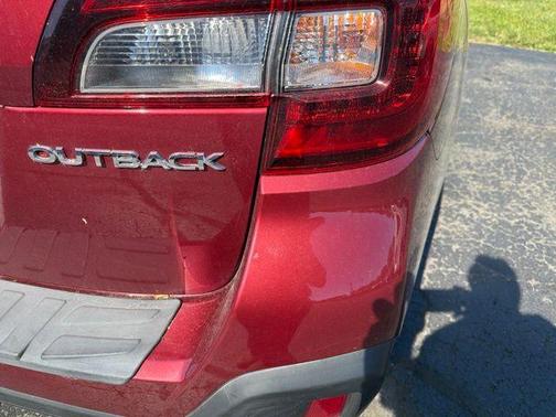 Crimson Red Pearl 2018 Subaru Outback 2.5i Premium