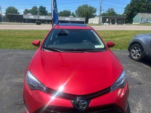 Barcelona Red Metallic 2018 Toyota Corolla XLE