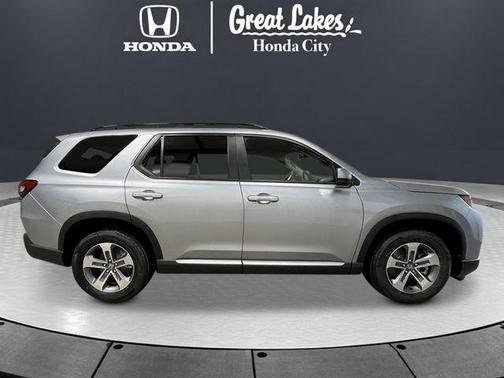 Solar Silver Metallic 2026 Honda Pilot EX-L