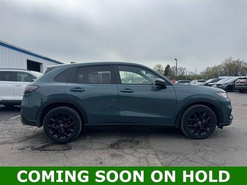 Pearl 2024 Honda HR-V Sport