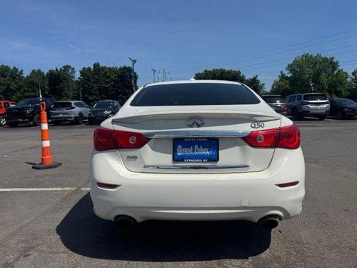 Pure White 2017 INFINITI Q50 3.0T Premium