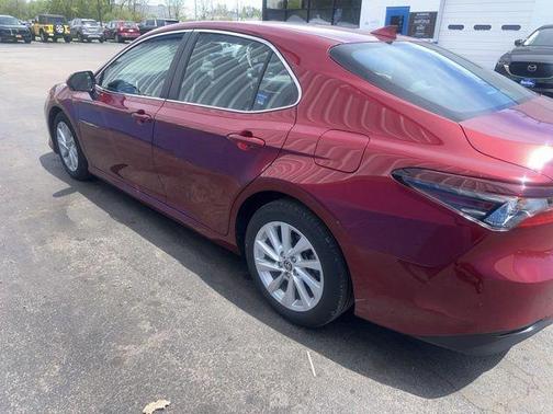 Ruby Flare Pearl 2022 Toyota Camry LE