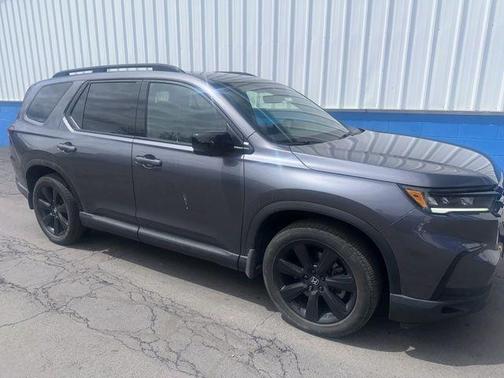 Modern Steel Metallic 2025 Honda Pilot Black Edition