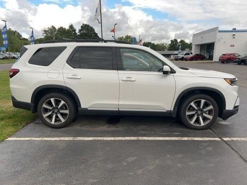 2023 Honda Pilot Touring