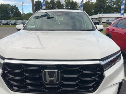 2023 Honda Pilot Touring