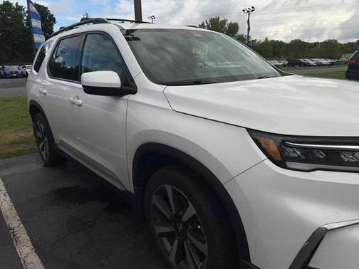 2023 Honda Pilot Touring
