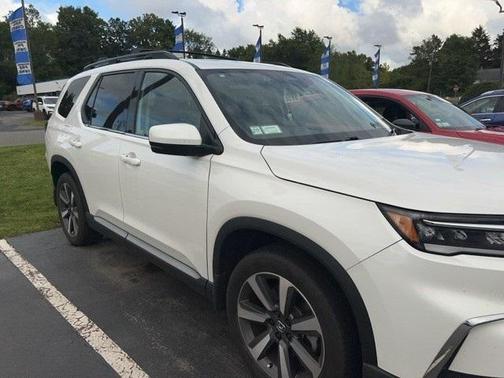 2023 Honda Pilot Touring
