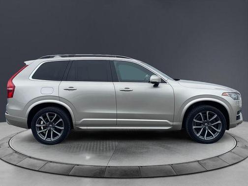 Luminous Sand Metallic 2016 Volvo XC90 T6 Momentum
