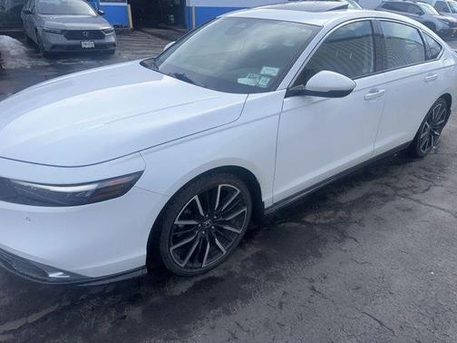 2023 Honda Accord Hybrid Touring