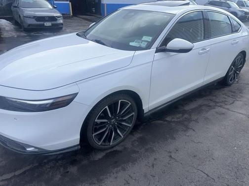 2023 Honda Accord Hybrid Touring