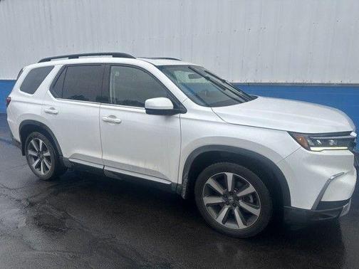 Platinum White Pearl 2023 Honda Pilot Touring
