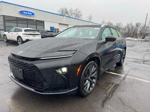 Black 2025 Toyota Crown Signia LIMITED