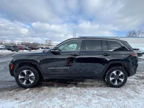 2023 Jeep Grand Cherokee 4xe Base
