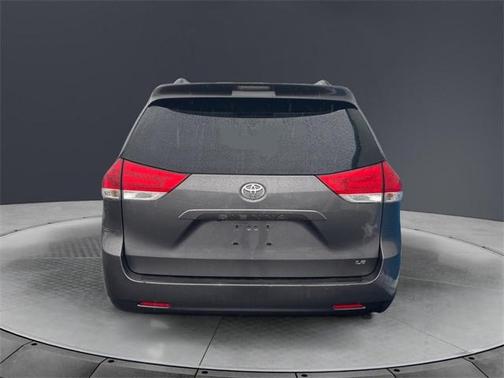 2011 Toyota Sienna Base