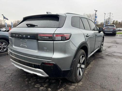 Mercury Silver Metallic 2025 Honda Prologue Touring